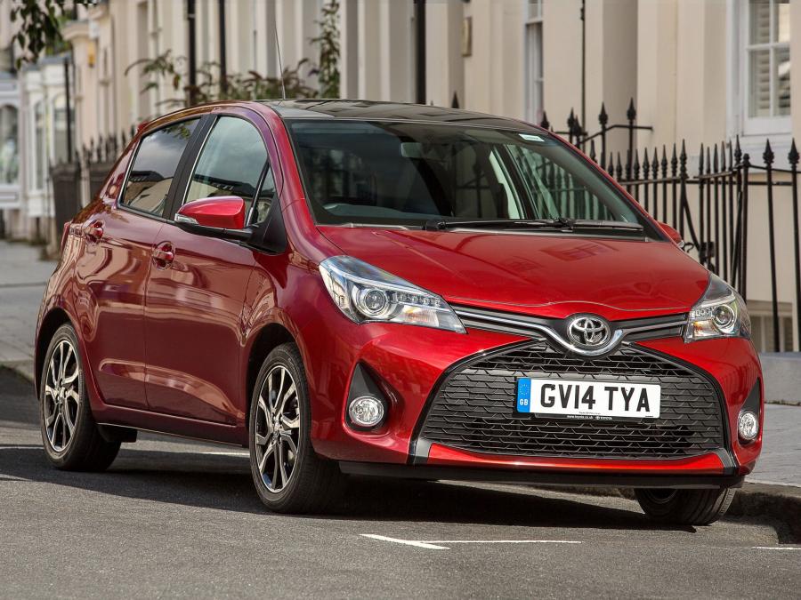  Toyota Yaris 5-Door 2014 года  (UK) (фото 8 из 38)